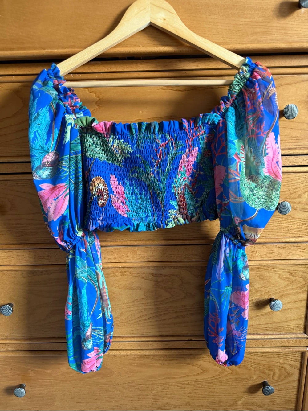 AKIRA Tropical Blue Off-Shoulder Womens Crop Top Large Balloon Sleeve Floral